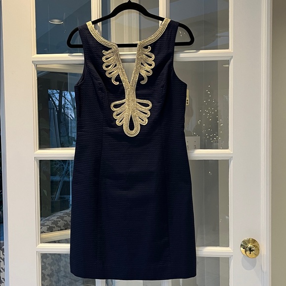 Lilly Pulitzer Dresses & Skirts - Lilly Pulitzer Navy Blue/Gold Dress - Sz 4